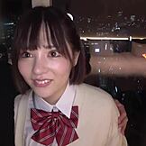 Honoka 18 se vykrade na noční rande s divokou venkovní zábavou