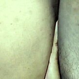 أخت غير شقيقة تطلب فوط صحية، تنتهي منحنية لنيك أخها غير الشقيق الهندي