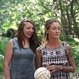 Cfnm tini 18+ uralja a nudista farkat vad strand kézimunkákkal nagy felbontásban.