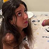 ฉันจับได้แม่บ้านแล้วเย็ดก้นเธอ