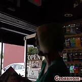 블론드 18+ 틴이 글로리홀에서 거대한 자지를 받아 지저분한 크림파이, 그녀의 실력이 HD에서 빛나