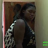 मेरी एक्स और मैं याउंडे, कैमरून में रियूनाइट हुए स्टीमी आउटडोर फक के लिए।