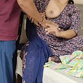 हर रात पूर्ण अनुमति के साथ सौतेली माँ की गैंड और चूत को जोर से चोदता हूँ