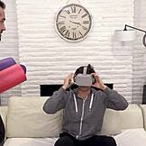 धोखा! एमिली विलिस ट्रेनर से बांग करती है जबकि बीएफ शॉक में देखता है