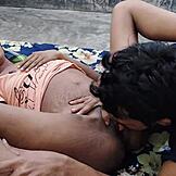 OMG, ja a Hanif PK s Popy... skutočná kurva miluje tvrdý čierny kokot, deshi sex, úžasná práca!