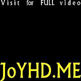 Amator cu pulă uriașă îi bagă în gaura strâmtă a adolescentei tinere în joc.