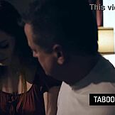 Remaja hamil 18+ Maya Kendrick jumpa bapa tiri boyfriend