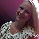 Gabriella, zlobivá v punčochách, dostává hardcore POV jebání s velkým kokotem