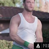 مراهقة مزاجية مادي كولينز تنتقم من زوجة الأب بنيك مدرب التنس الساخن. ركوب جامح!