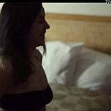 Catherine Brunet topless in Marche à l'Ombre S01E07 scene