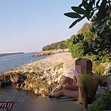 Tini tanár faszt szop a nyilvános horvát strandon