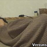 Hey, bak bu sürtük Asyalı genç duşta mastürbasyon yapıyor!