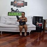 Uhh, derrière les scènes avec la petite latina anãzinha do mau, trop chaud !