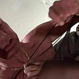 Hej, můžeme přesvědčit bombu Amandu Black na první MMF trojku s námi staršími chlapy?