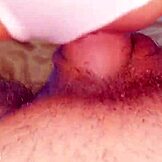 Βηματέρα προκαλεί με σέξι εσώρουχα, τρίβει καύλα!