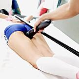 Δες Αυτή Τη Γλυκιά Ιαπωνέζα Νεαρή 18+ Να Δένεται Και Να Παίζεται Σκληρά Με Κοστούμι.