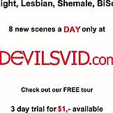 Perché questa moglie scopa la babysitter teen piccolina con il marito?