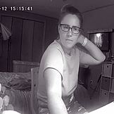 مراهقة 18+ لطيفة تلعب بديلدو على الكاميرا