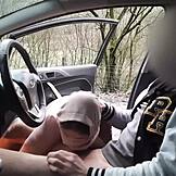 Chytený pri čuraní v verejnom parku, moslimská 18+ tínedžerka pomôže.