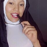 Suster Rita masturbasi pakai dildo sampai menetes