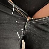 热逼摩擦导致内裤里射精？