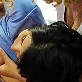 टीन 18+ व्होर वाइल्ड फोरसम में डीपथ्रोट और फेशियल पाती है