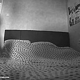 Ukryta kamera szpieguje drobną nastolatkę prywatnie