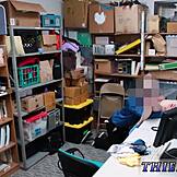 Gammel mand får blowjob fra ung 18+ fyldig nabo.