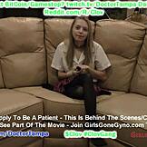 Clov Ava Siren se sente humilhada durante exame ginecológico.