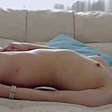 Cute girl chhote tits wali private moment mein masturbating pakdi gayi.