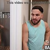 Peter Green knullar Crystal Chases tuttar och fitta i badet!