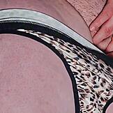 Трахаю узкую девственную пизду до жесткого конча внутри