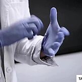 Jo, dostala prsty hluboko od svého doktora při divoké nemocniční prohlídce! 😱