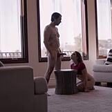 Kurba najstnica zapelje očima s svojo tesno pičko za divjo vožnjo. Penthousegold.com ujame vsak liz!