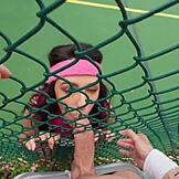 网球裙POV中偷偷的户外性爱。