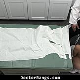 Η Madi Collins χρειάζεται βοήθεια γιατρού για την υψηλή σεξουαλική ορμή της - DoctorBangs