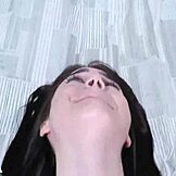 أرادت مكان ضيق لتعلميه بالشرجي