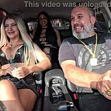 DJ Jhenny教Ted混音，用舌头舔她的甜蜜点