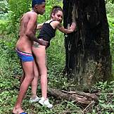 Erstes Mal diese schlanke afrikanische 18+ Teen für Outdoor-Sex schleppen