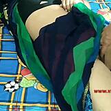 दिल्ली भाभी झुकी हुई गर्म घरेलू चुदाई के लिए