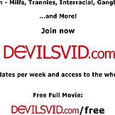 Küçük 18+ Latina Genç Dışarıda Yaşlı Adamın Dev Sikyle Sertçe Yüz Sikiliyor