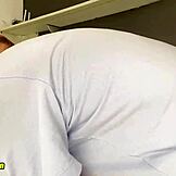 Stiefschwester vom Lernen zum Spaß mitgenommen.