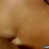 Tenåring i skjørt knullet av gammel mann i POV