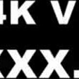Η Jazmin και η Liz γιορτάζουν την πρωτοχρονιά με τον μπαμπά σε ταμπού διασκέδαση