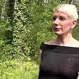 Jeg plukket opp en milf i skogen