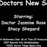 Doktor mencuba scrub baru semasa Stacy Shepard dan Jasmine Rose meneroka di belakang tabir.