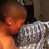 Afrikanische 18+ nimmt Monsterfick vom Stiefbruder im Doggy