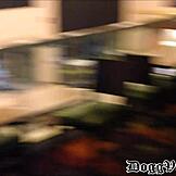 Prichytený pri tvrdém vypichovaní v hotelovej jedálni!