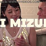 소피아 타키가와와 리에 타치카와가 큰 자연 가슴 보여주며 아시안 크림파이, 일본 보지 분수 사정으로 격렬 JAV 라이딩 오르가즘